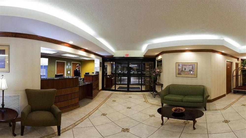 Four Points By Sheraton Fayetteville Fort Liberty Exterior photo