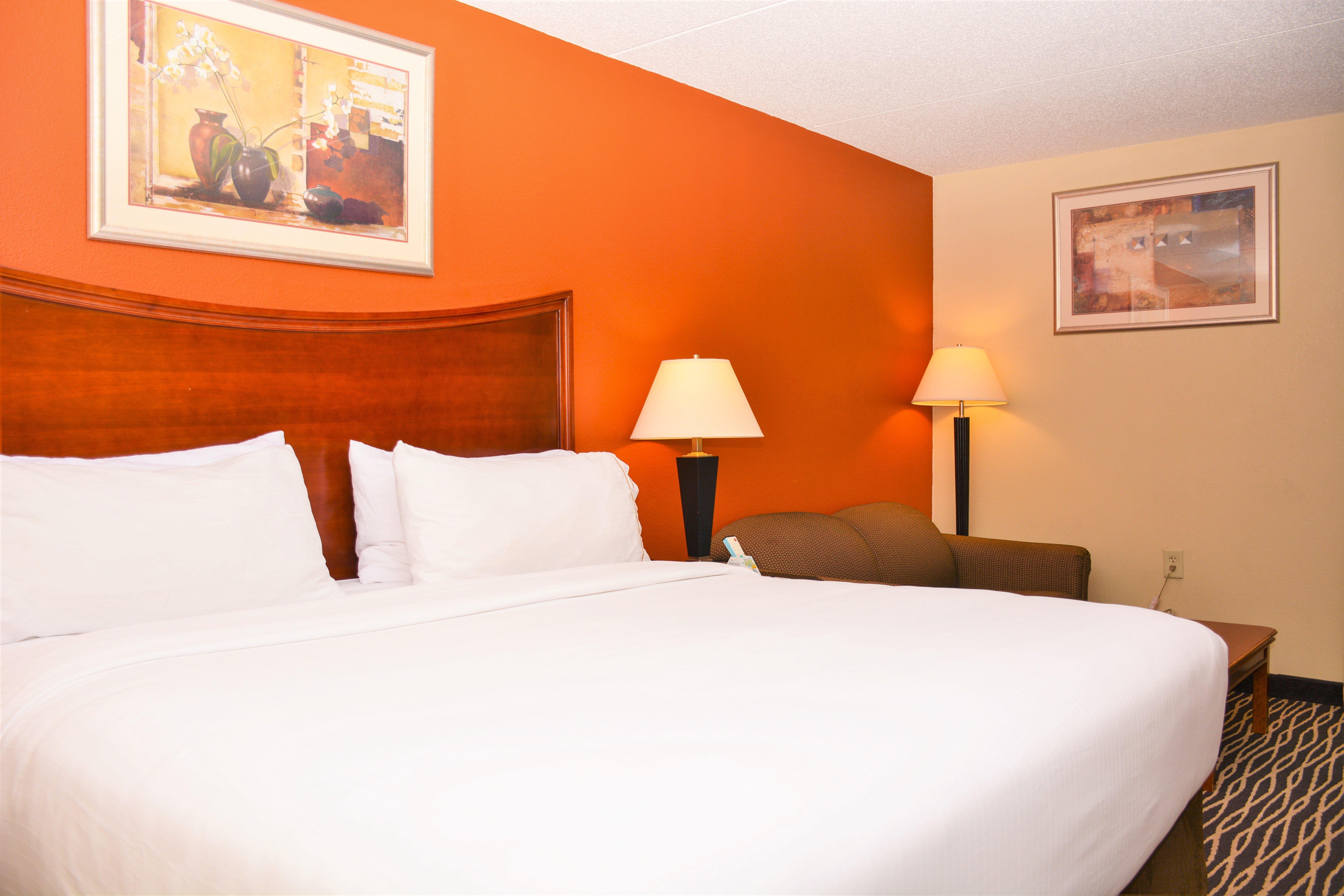 Four Points By Sheraton Fayetteville Fort Liberty Exterior photo